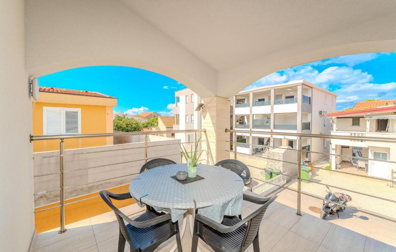 Gorgeous Apartment In Vir With Wifi