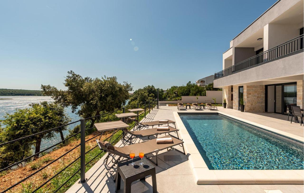 Lovely Home In Posedarje