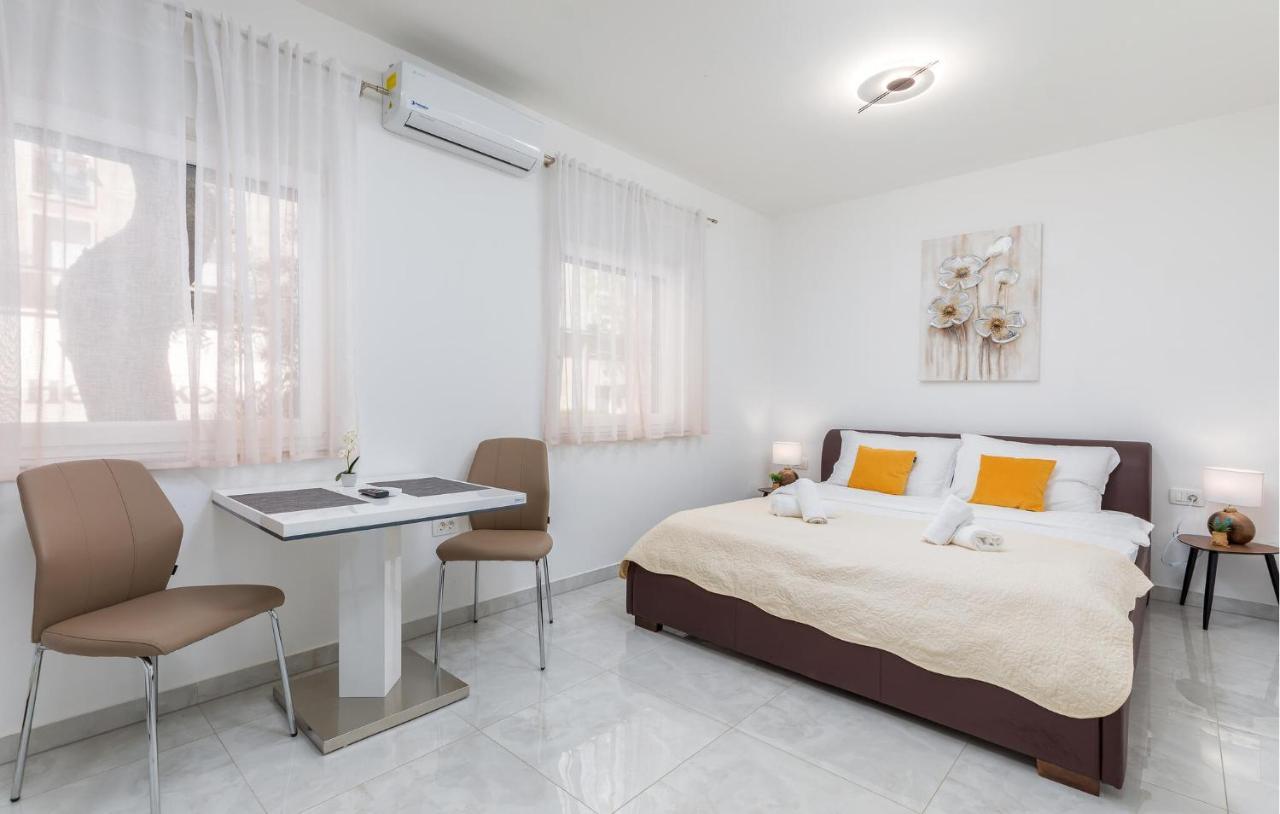 Stunning Apartment In Pula With Wifi