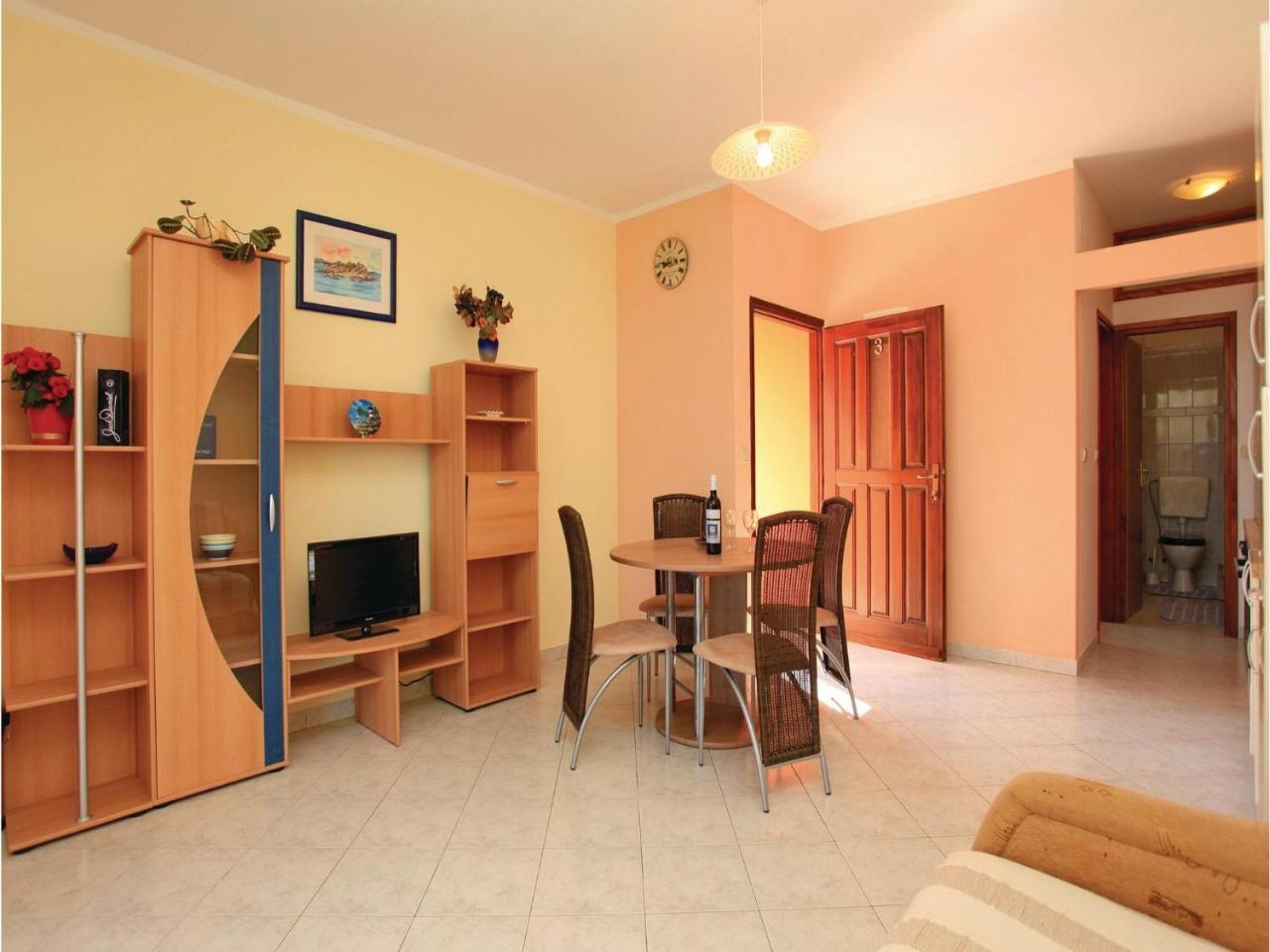 Holiday Home Prigradica Vi