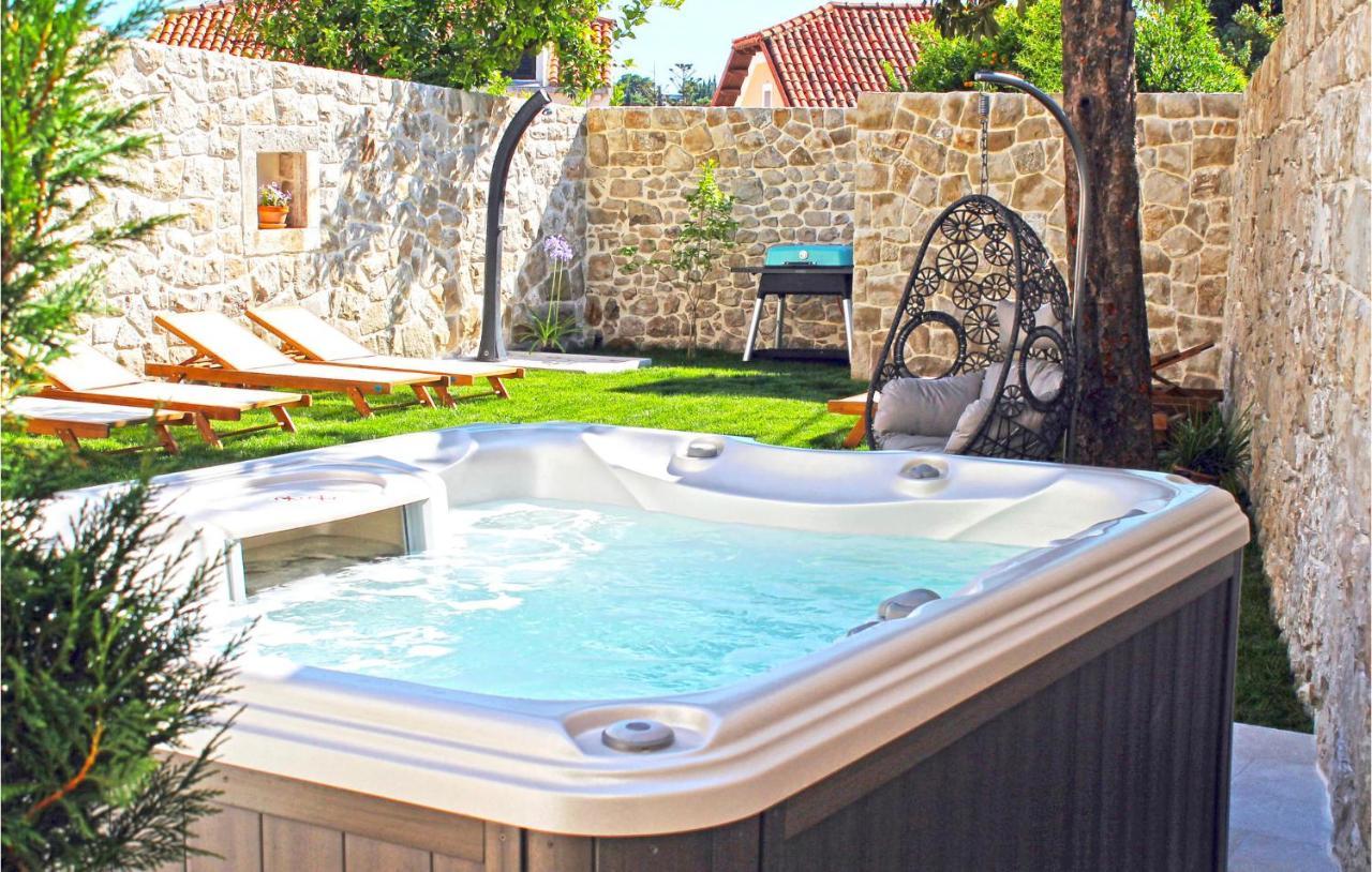Gorgeous Home In Cavtat With Wifi