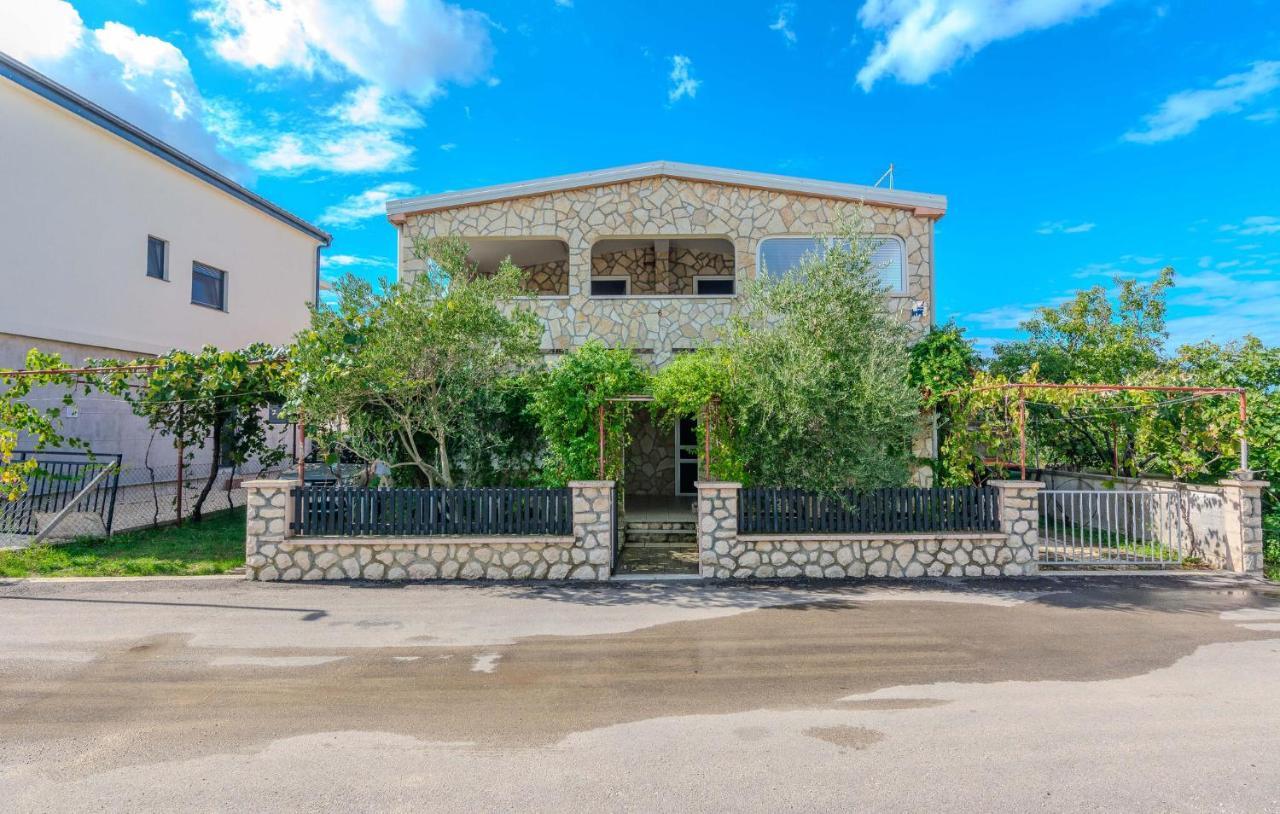 Gorgeous Apartment In Zukve