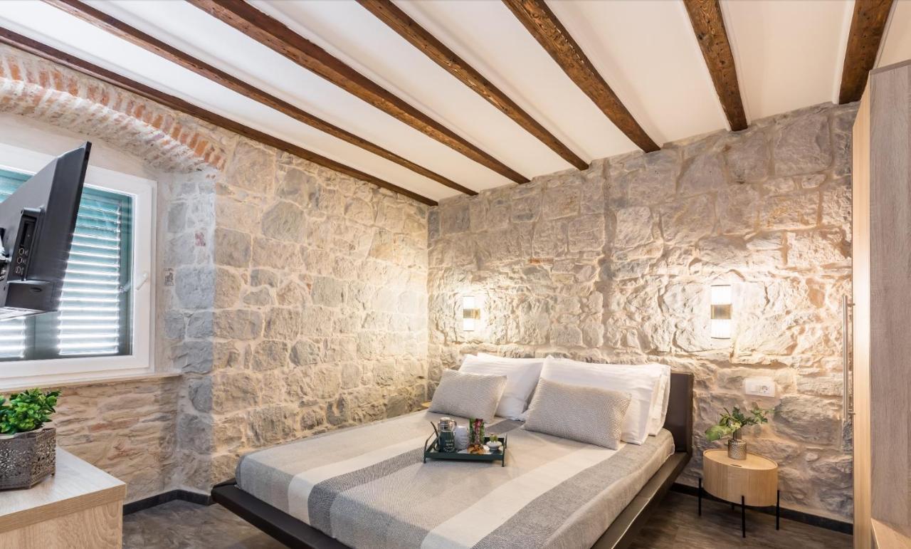 Kika Luxury Oldtown Apartment
