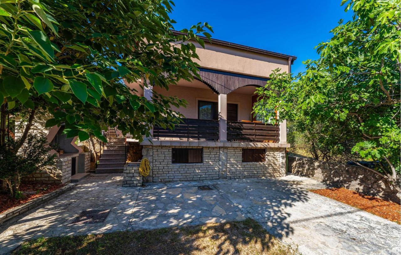 Beautiful Home In Starigrad Paklenica With Wifi