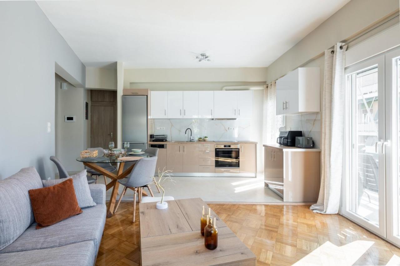 Helios Sunny Comfortable Apartment