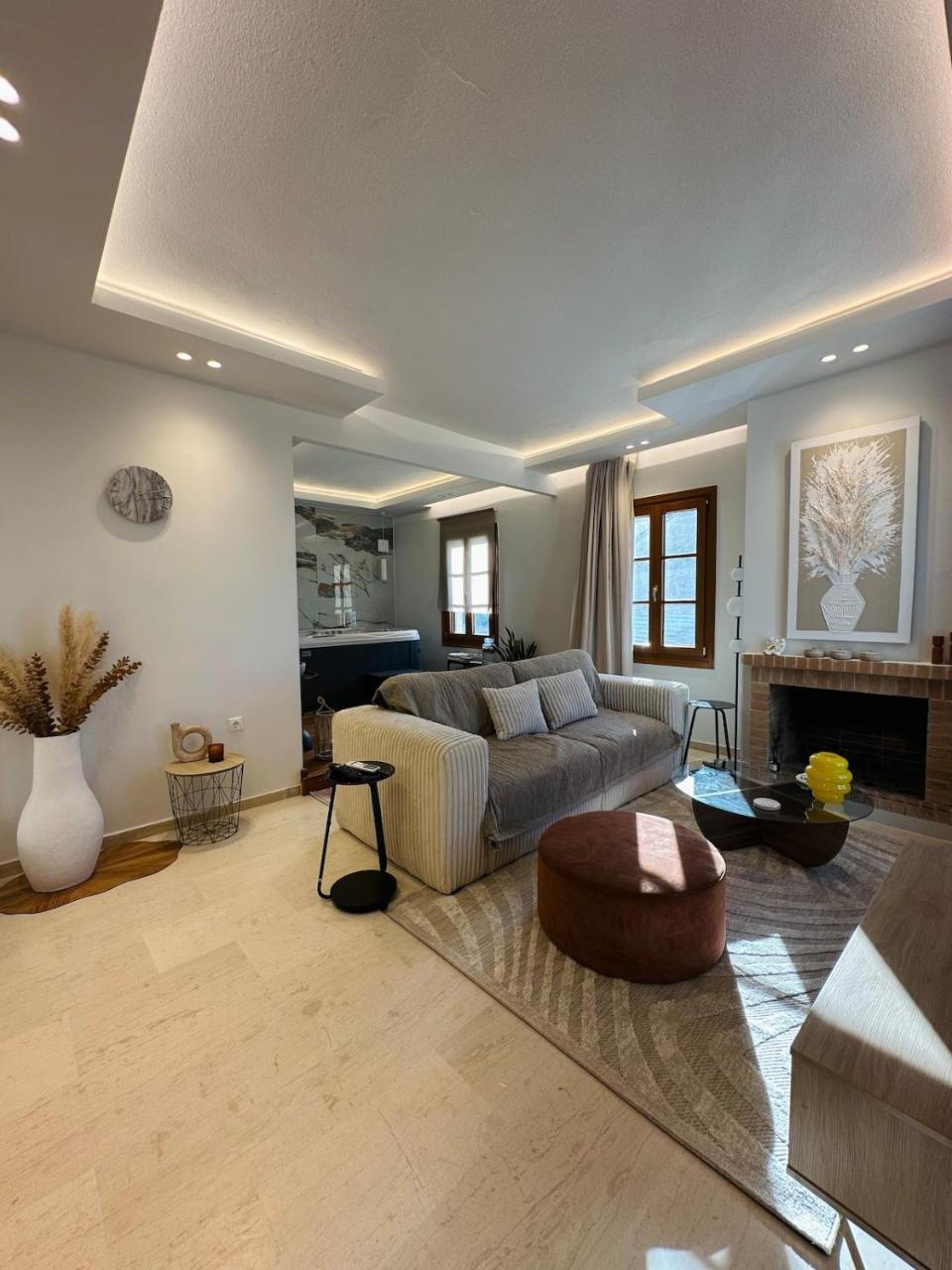 Pnoe Luxe Apartment & Spa, Naxos Town