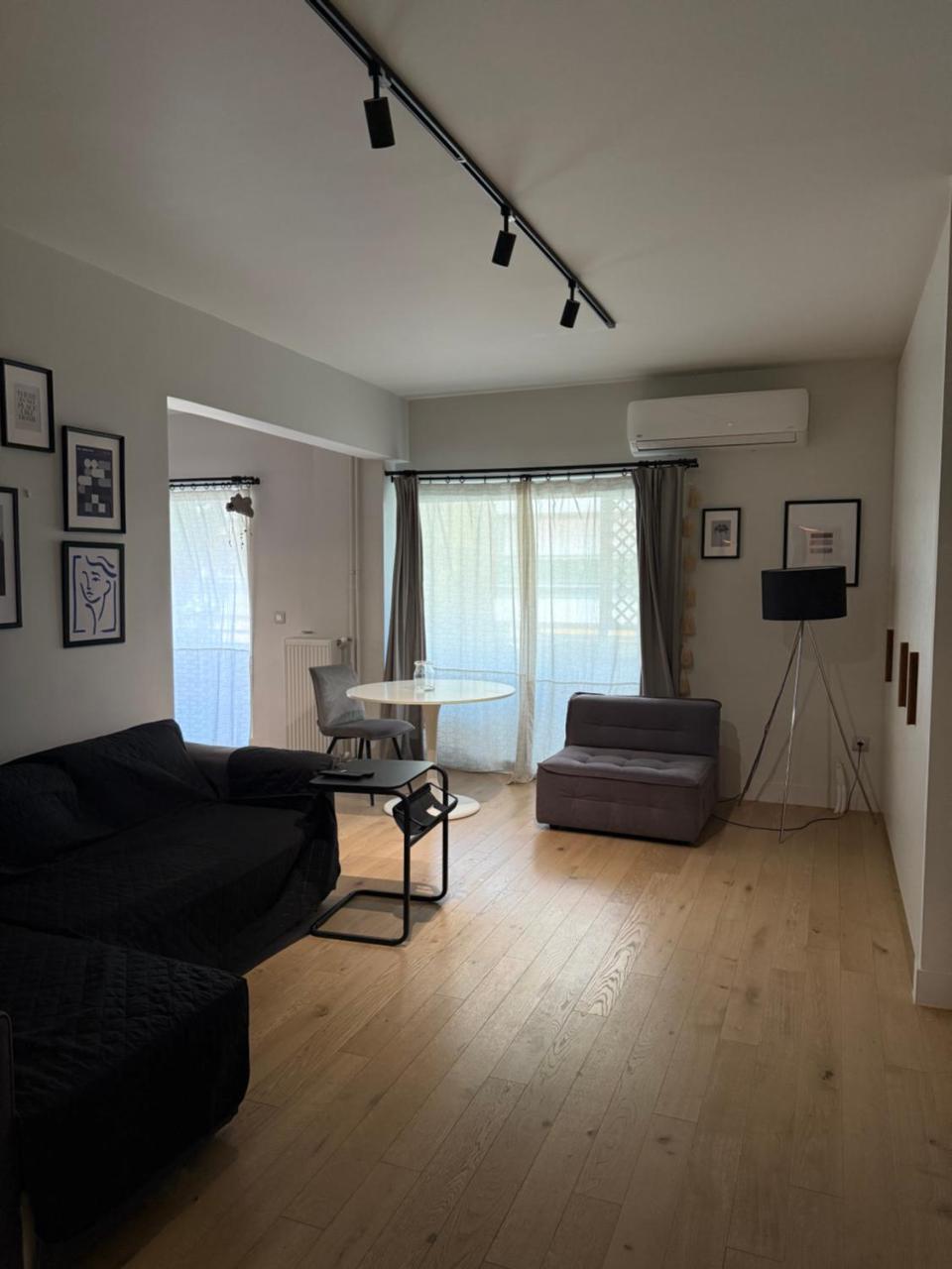 2 Bedroom 2 Bath Modern Apartment