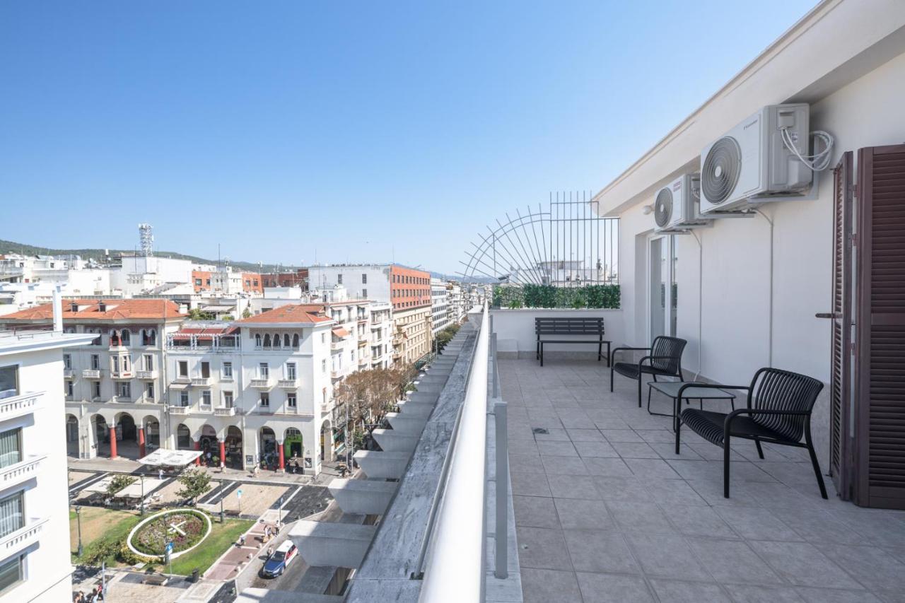 Aristotelous Penthouse by Luxlikehome