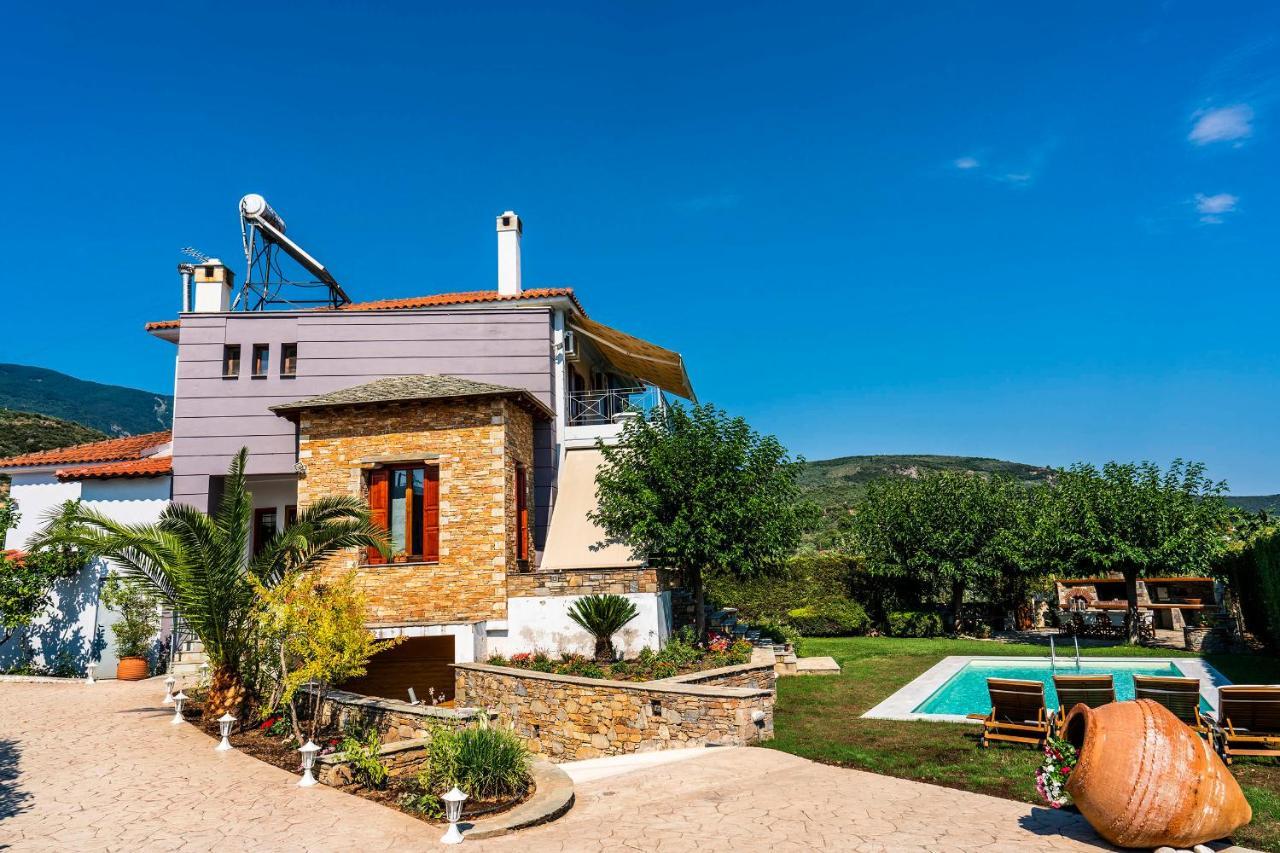 Chariklia's House With Private Pool