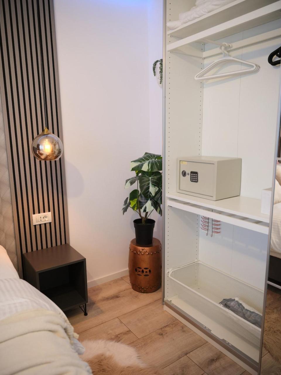 Domenii Market Suite