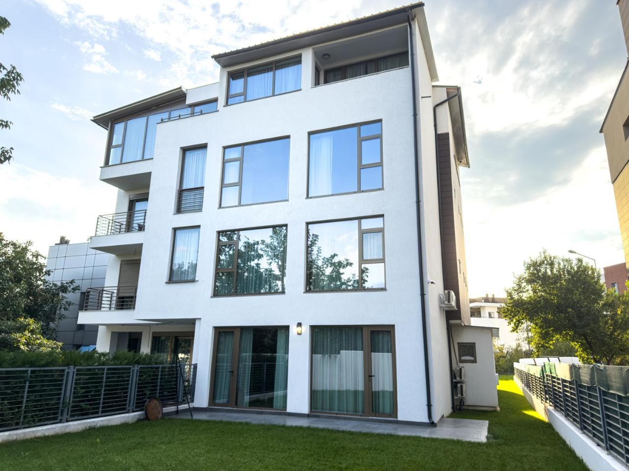 Greenlake Boutique Apartments