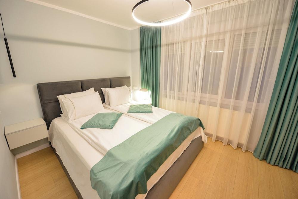 Twin I One Bedroom 4 Guests Cismigiu Gardens