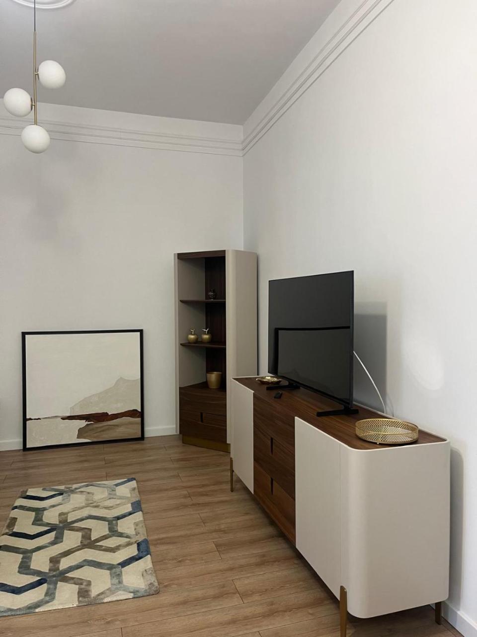 Aris Ultracentral Apartament 2 Camere Piata Unirii