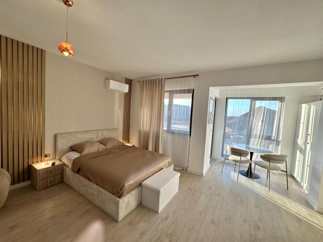 Lv Desiree Loft by Pipera