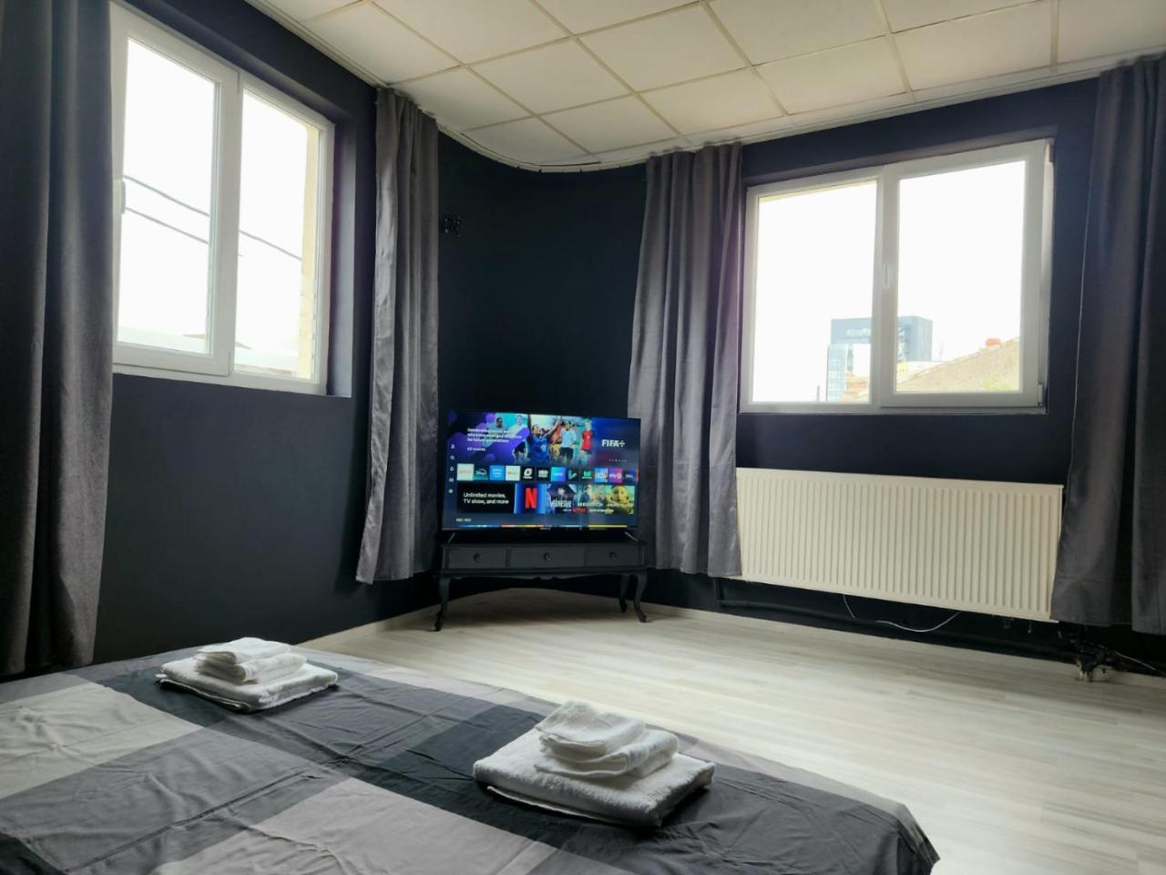 The Nomads Nest Old Town