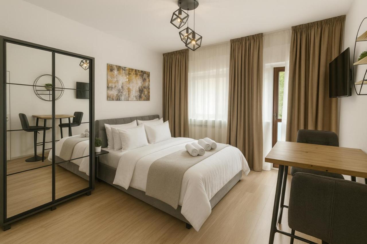 The Warmth Loft Central Apartment