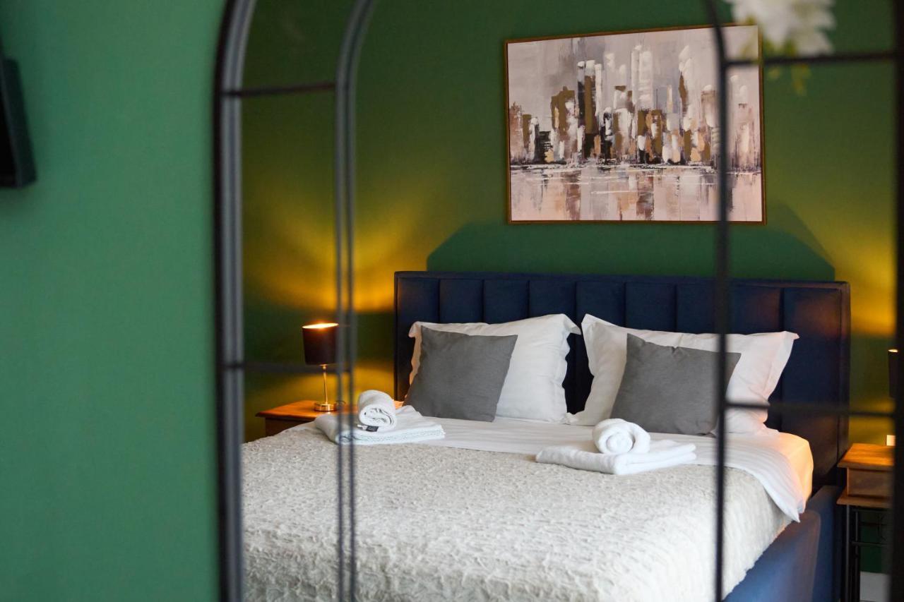 Nest & Rest Apartment Fast Wi-fi Free Parking