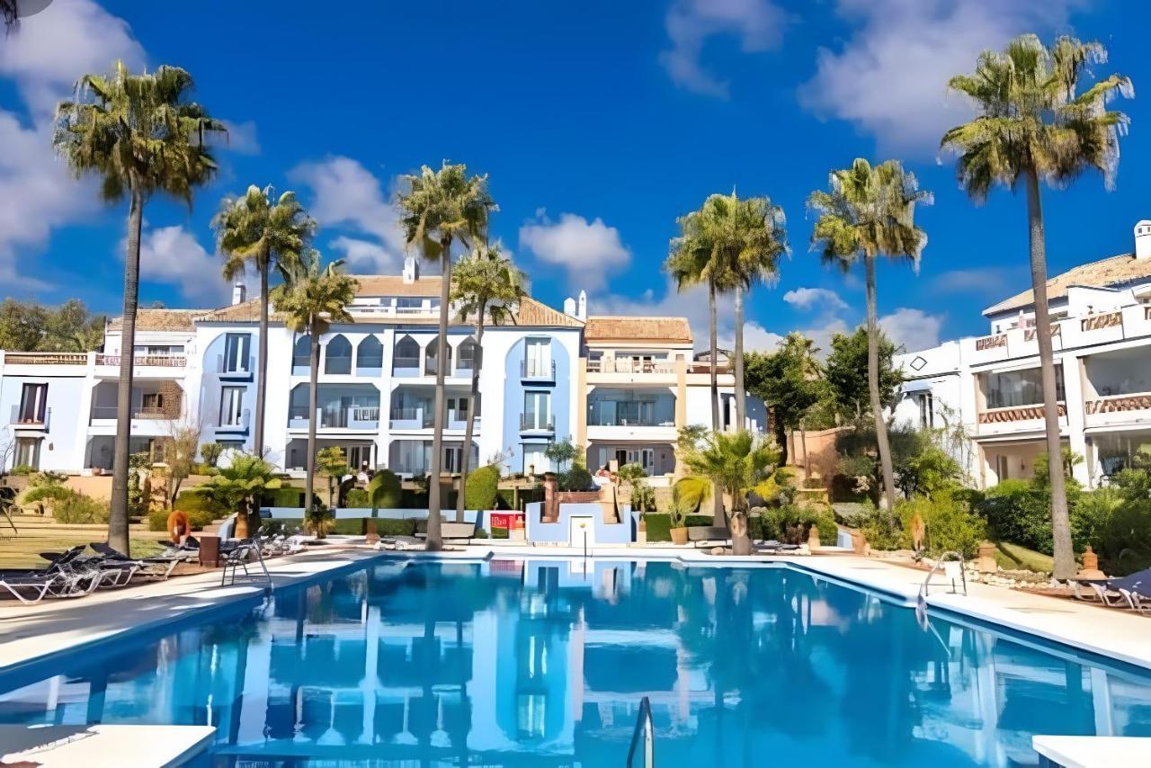 La Perla de la Bahia, Espectacular