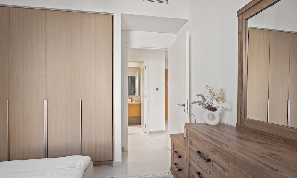 Wyz Rent|Earthy Elegant 1br Surf 2 Creek Beach