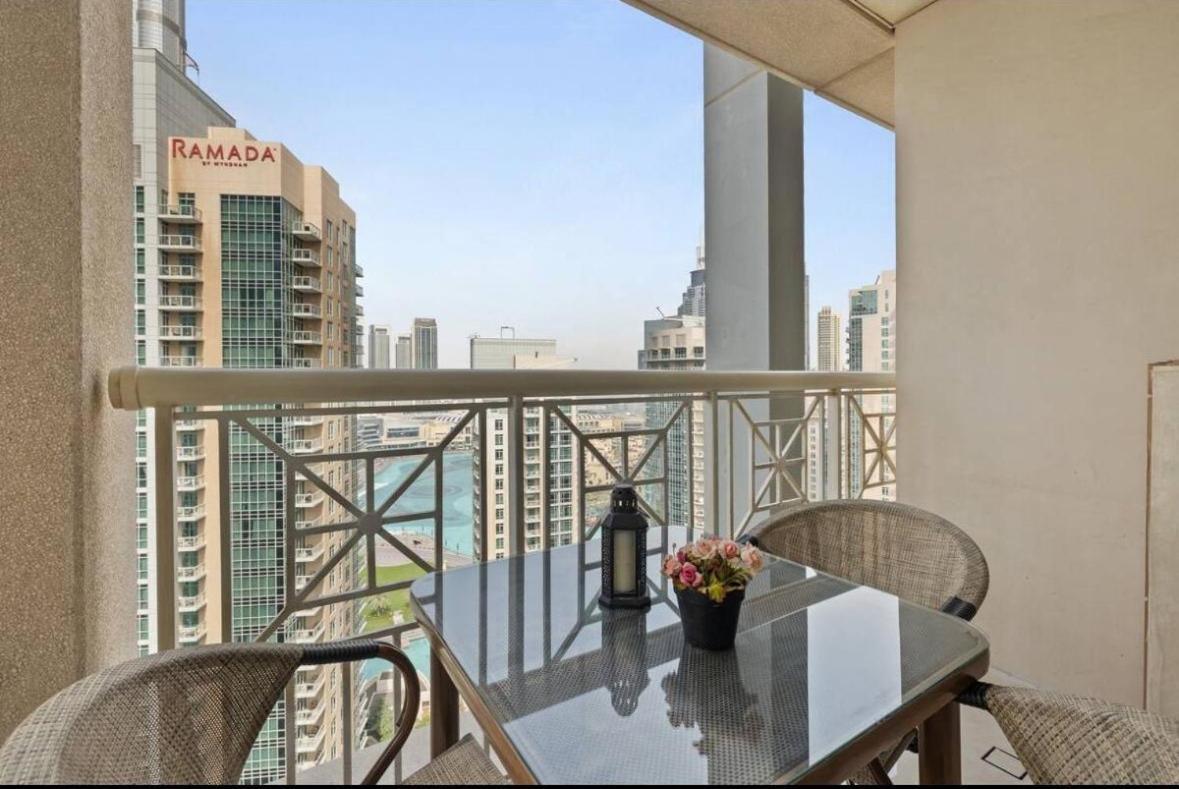 Simply Comfort Vacation Homes Rental Luxury Apartment Fontaine View & Burj Khalifa at Emaar 29 Boulevard