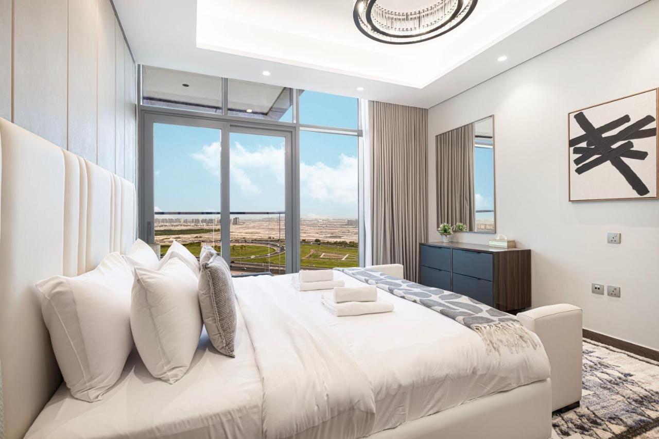 Deluxe Nobles Suites by Hostiva - Garden View