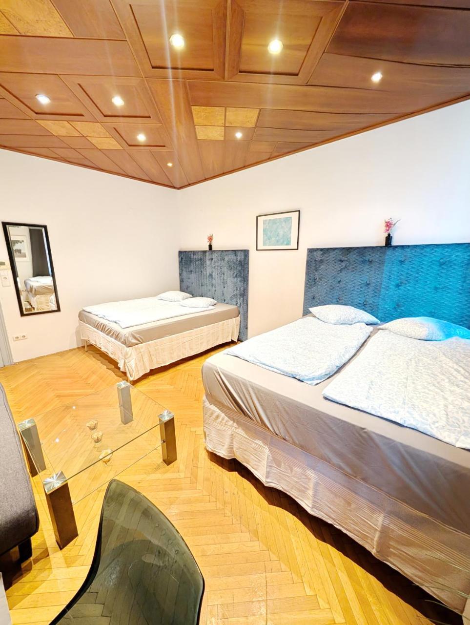 Comfortable Apartment In Wiener Stadthalle Area