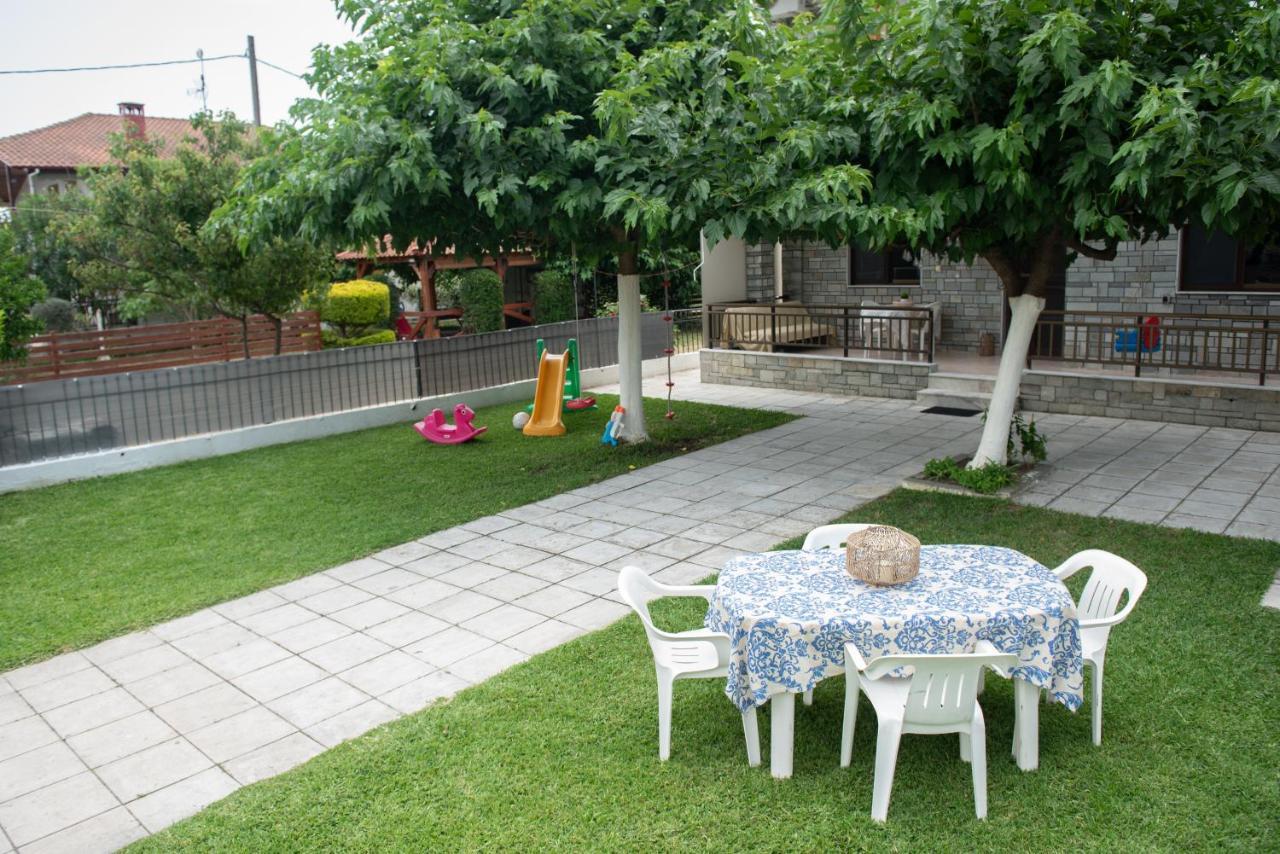 Family House Nea Vrasna