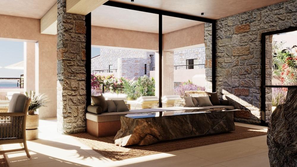 Volta Seaside Boutique Hotel