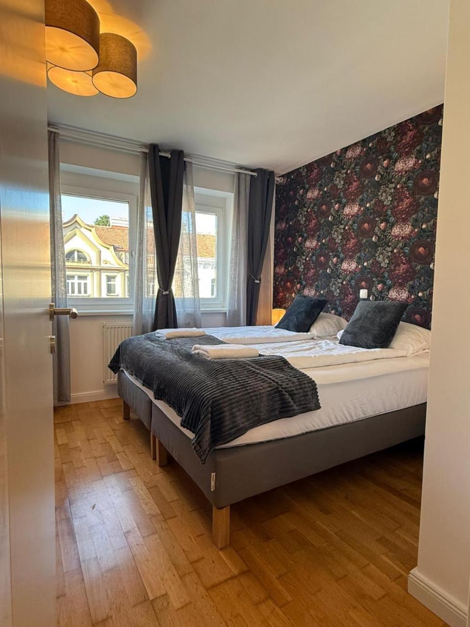 Stylish 1br & 1living Room Apartment In Vienna