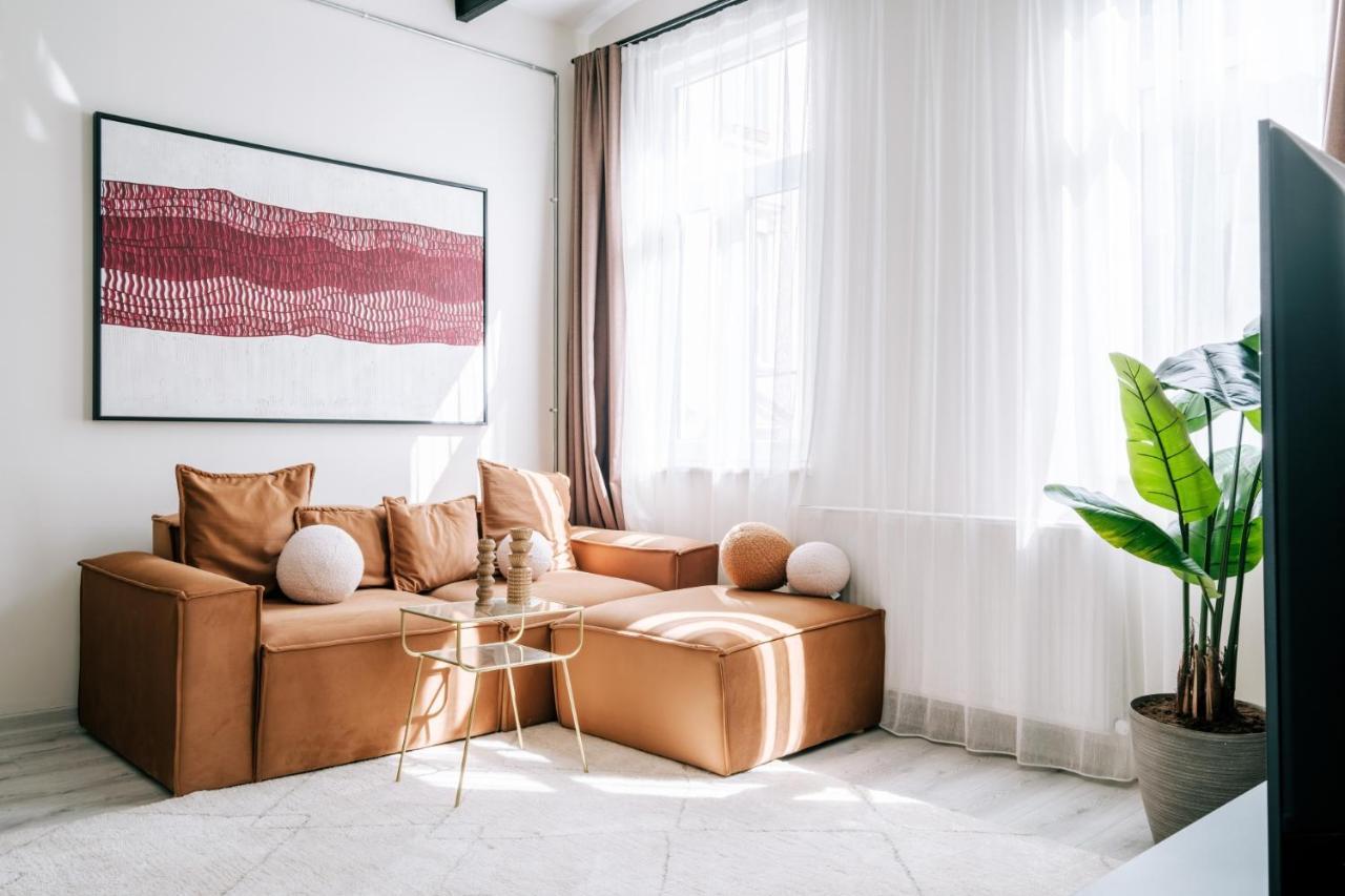 Lovely City Apartment Steps Away From Galata Tower