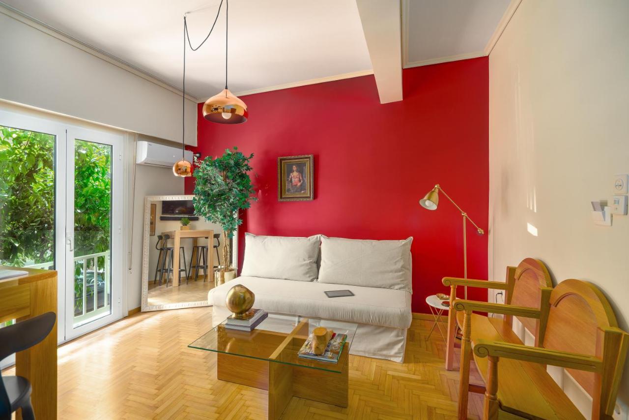 Urban Est In Athens Next To Caravel