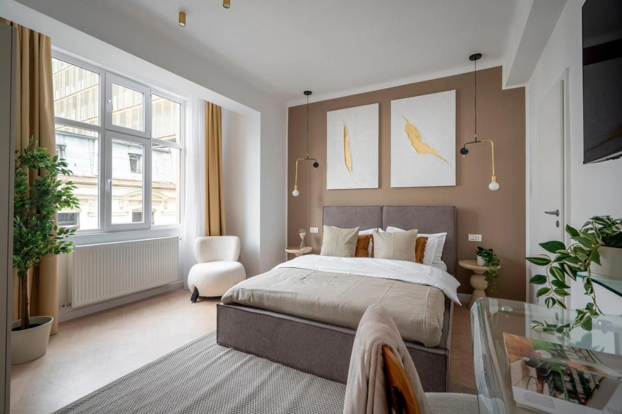 Full-floor 2-bedroom Apartment With Balconies Prime Location Near Calea Victoriei