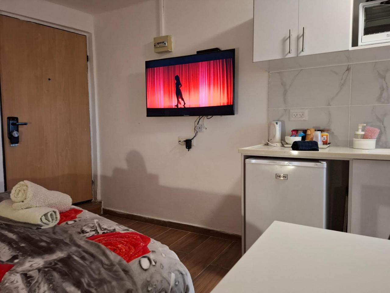 Apt with Private Hot Pool (Adults Only)