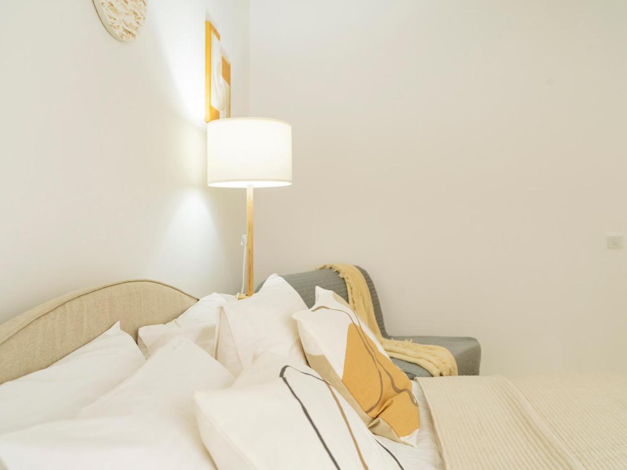 Cozy City Nest 77 Plaza Afi Mall Lujerului