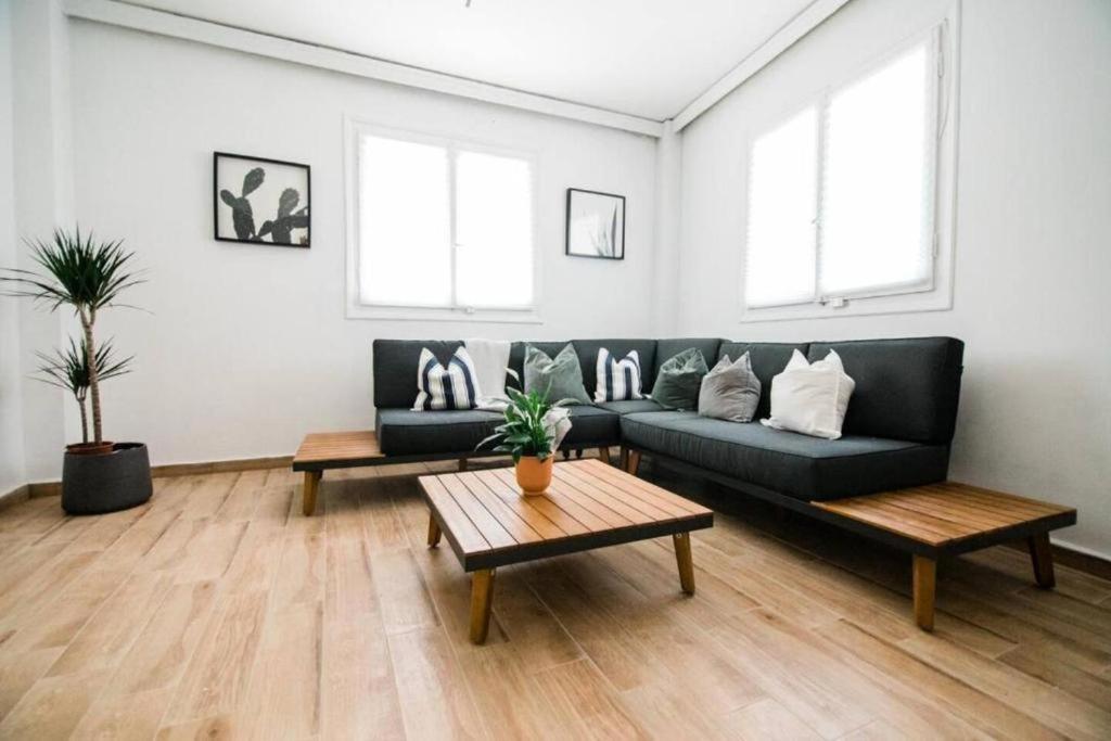 Quiet Room, Hall, Shared Bathroom & Kitchen