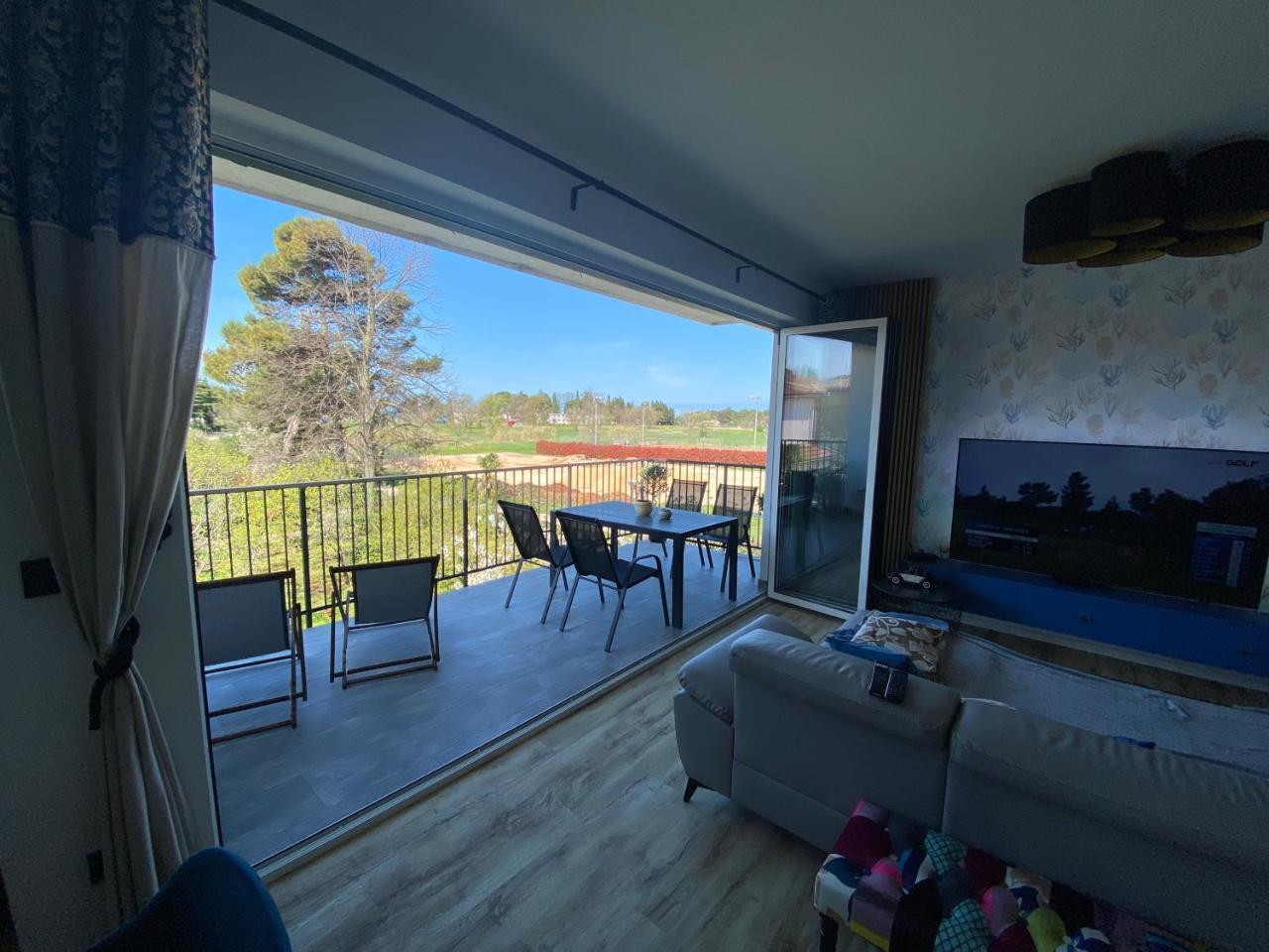 Apartment Paradiso