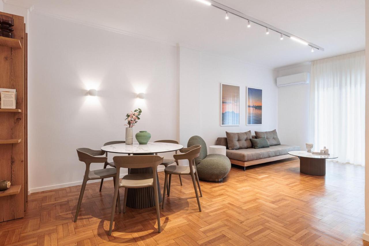 F & B Collection Elegant 2 Bedroom Apartment