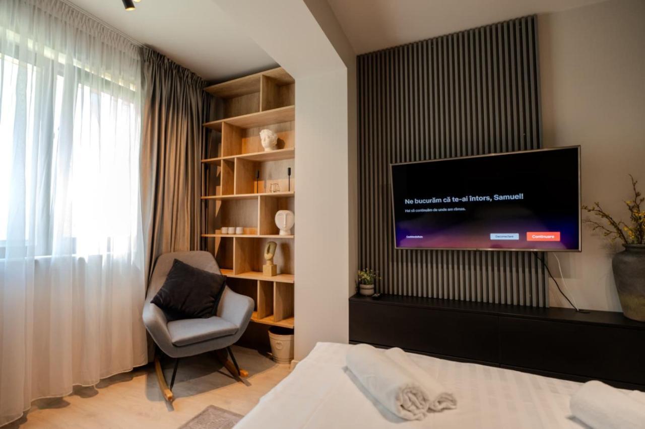 La Gloire by Blvd Premium Studio Retreat