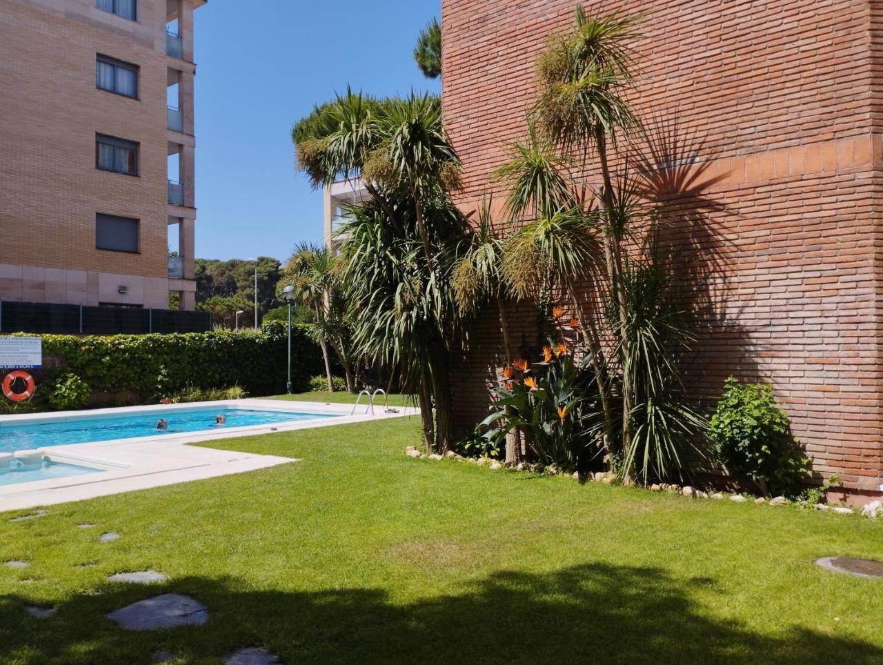 Vivalidays Jocelyne - Fenals - Lloret De Mar