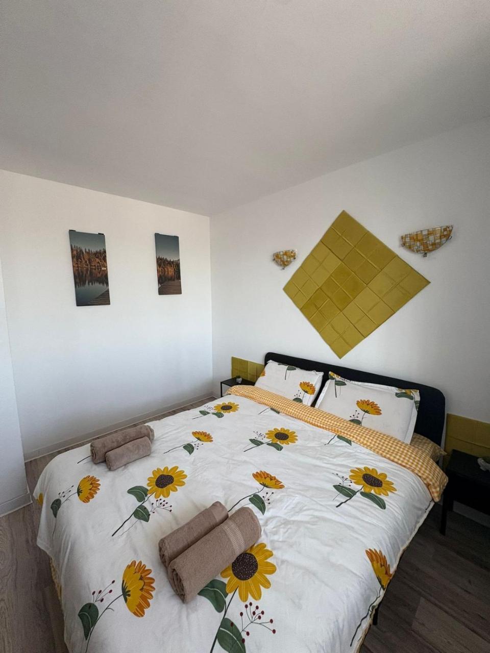 Sunny 2bedroom Apartment