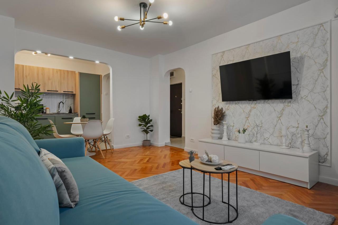 Ultracentral Quiet Velvet Bliss