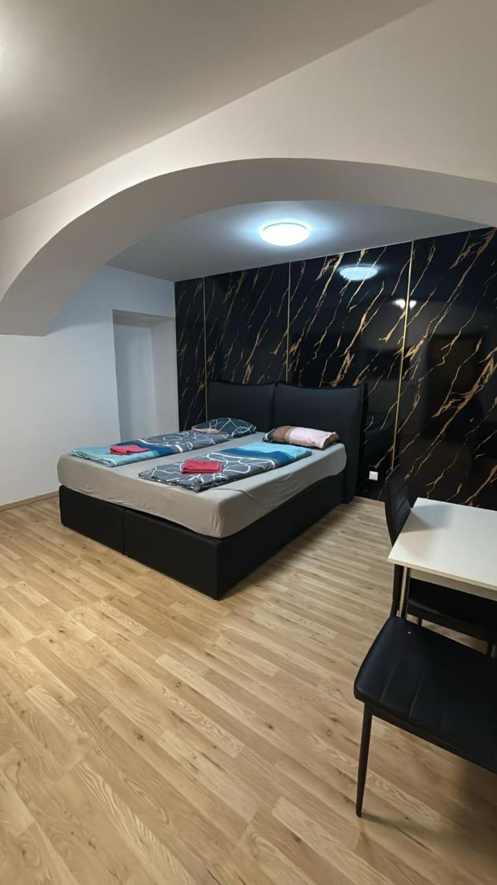 Lovely 1br & 1lr Apt With Wifi Near Amusement Park