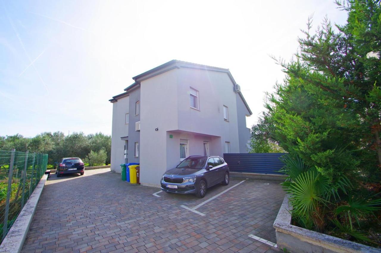 Apartments Cony & Tara