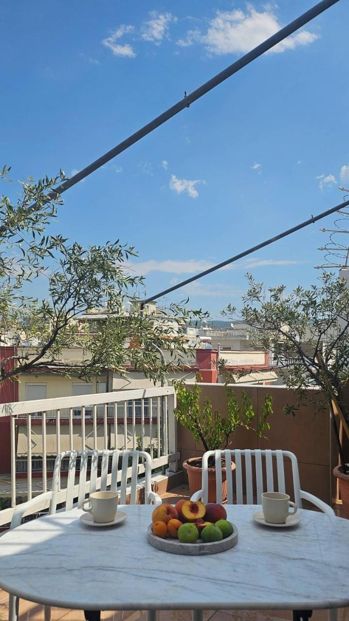 New Sub-penthouse Gem Walk To Metro & Waterfront