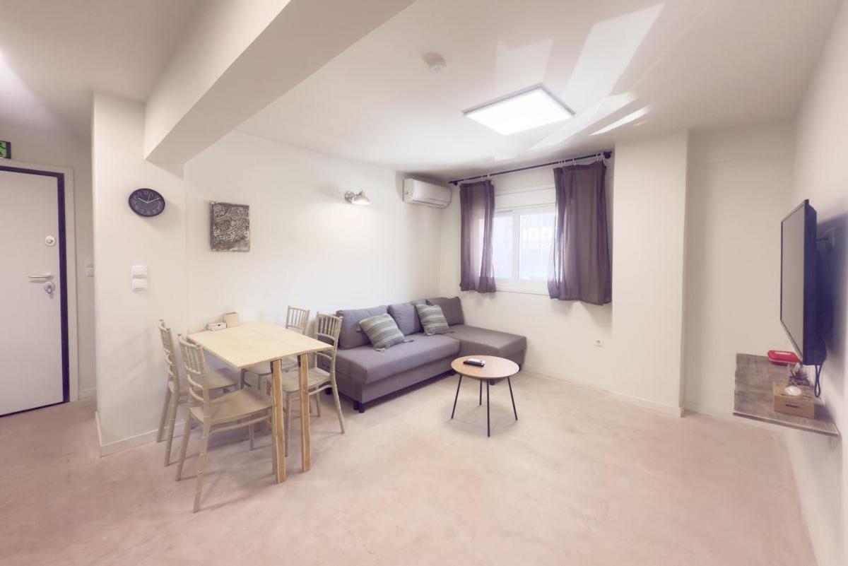 Panormou Neon Urban Apartment 1a