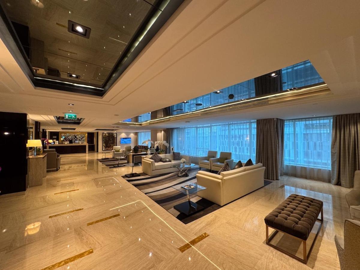 Damac Maison Canal Views, Luxury Waterfront Apartment, 2 Br, Dedicated Office, Sleeps 6