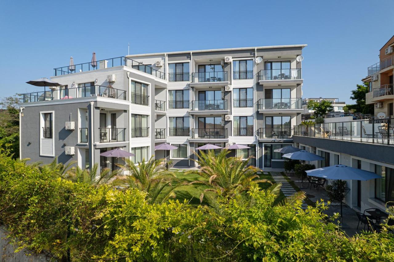 Semeen Hotel Golden Place