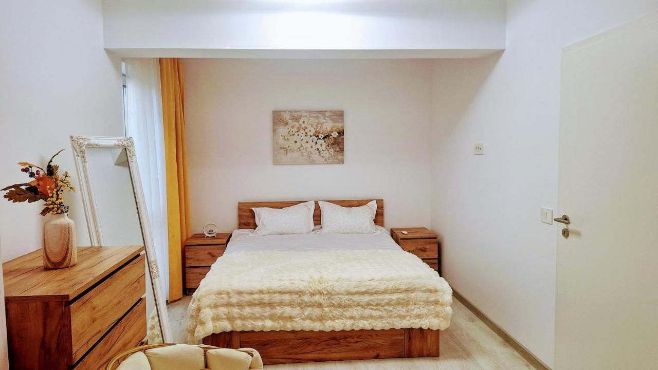 Lotus Apartment Stunning View, Parking