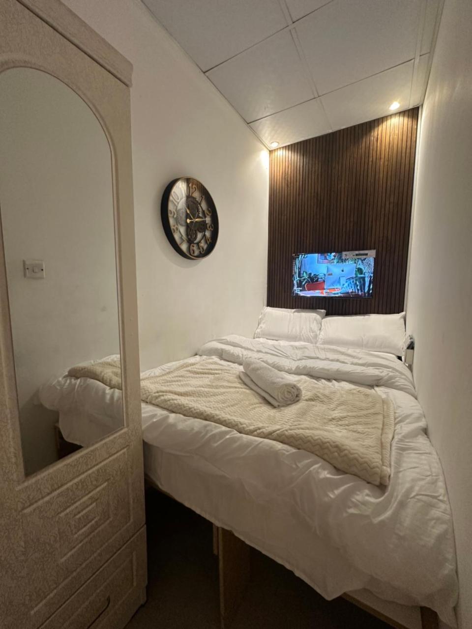 Lotel Al Barsha 1 at the Mall (Adults Only)