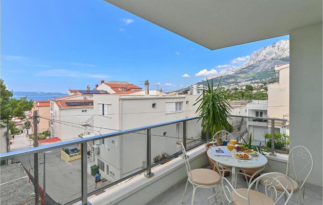 2 Bedroom Awesome Apartment In Makarska